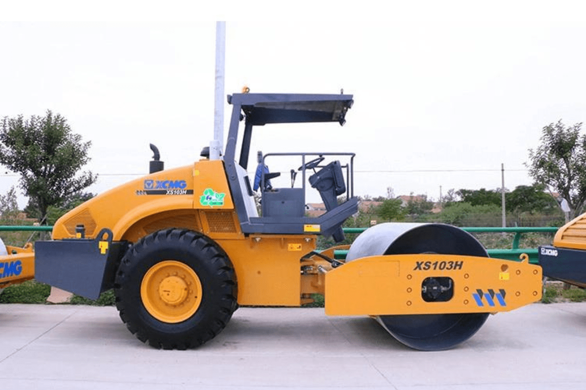 Roller compactor 10 ton